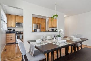 Modern Lux , 4BR 3BA, 30 or More Days Only - South San Francisco - 5