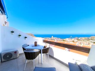 Los Cristianos - breathtaking view, AC, heated pool, fibre net - Los Cristianos - 8