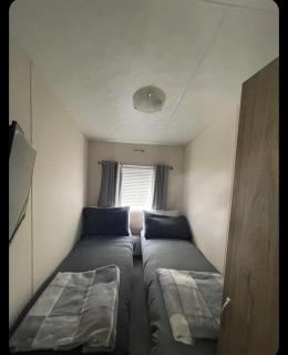 Modern caravan elm crescent Lyons robin hood - 1