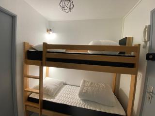 Studio cabine loggia et terrasse secteur prisé des falaises - 5