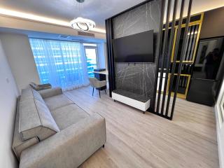 WHITE TITANIC Luxury SEA VIEW - Năvodari - 8