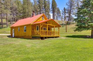 Remote Custer Cabin with Fire Pit and Near State Park! - Custer - 0