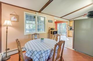 Picturesque Webster Getaway with On-Site Lake Access - Siren - 4