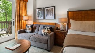 1204 Lodge At Spruce Peak Ski In Ski In Ski Out King Studio By Stowe Mountain Rentals - 7
