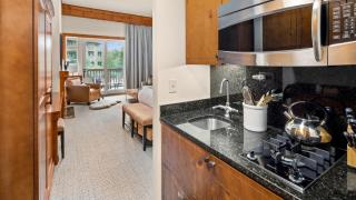 145 Lodge At Spruce Peak Ski In Ski In Ski Out King Studio - Stowe - 1