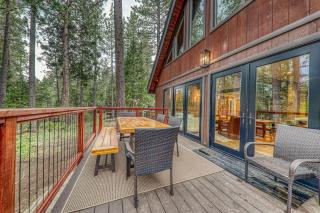 Eclipse Retreat at Tahoe Park - Hot Tub - Fenced Yard & steps to HOA Access - 7