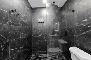 Cute and Stylish 1BR Apt with Pool & Free Park - Houston - 6