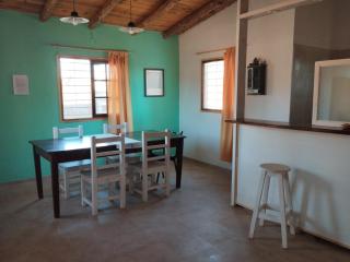 Casas HG - Cabañas sencillas y cómodas en las Sierras que acepta mascotas - Huerta Grande - 3