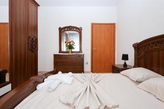 Anxhi's Apartment - Berat - 9
