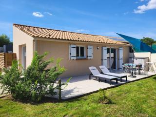 Maison rénovée avec jardin partagé de 2000m² à 1,3 km de la plage Clemenceau, idéale pour 4 personnes - FR-1-426-510 - Saint-Vincent-sur-Jard - 0