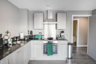 Waterfront Luxury Apartment - Liverpool - 4
