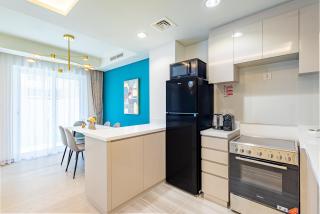 Luxury 3BR 2storey Villa with Garden in Damac Hills - Dubái - 2