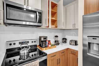 Spacious Ville With Great Amenities Free Garage Parking - Nashville - 2