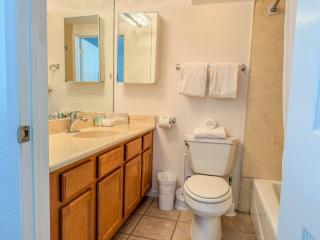Beautiful Loft in Little Italy SD with Parking - San Diego - 4