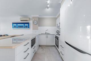 Sunset On Hamilton Island - 2 Bedroom Apartment with views and buggy - Hamilton Island - 5
