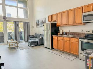 Beautiful Loft in Little Italy SD with Parking - San Diego - 5