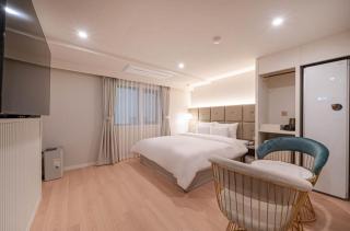 Denbasta Hotel Choeup - Busan - 9
