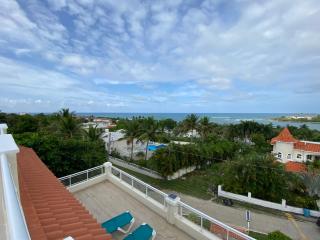 2 BR & 1WR Suite at Villa Costa Verde near Playa Cofresi, Puerto Plata with a pool, balcony, and a rooftop terrace - San Felipe de Puerto Plata - 0