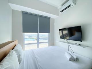 Best Homey 1BR at Vasanta Innopark Apartment By Travelio - Bekasi - 9