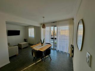 Departamento 2 dormitorios con parking - 2