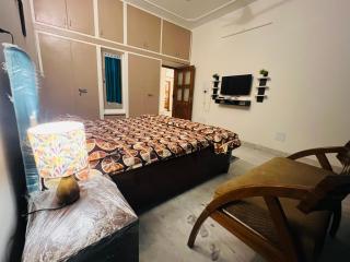 Stay with Ankita - Chandīgarh - 9