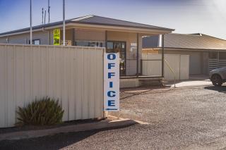The Sundowner Cabin & Tourist Park - Whyalla - 9