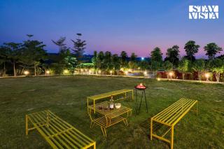 StayVista's Green Embrace - Villa in Bor Tiger Reserve with Swimming Pool, Rainshower, Terrace & Lawn - Bāzārgaon - 5