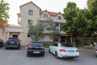 Hotel ANTONIA - Tirana - 8