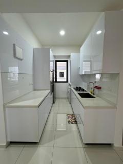 Cozy Comfort- Beacon Executives Suite - George Town - 4