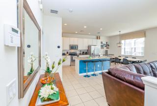 Last Minute Disney Getaway! Private Pool, Hot Tub & Games Room. Book Now! #38064 - Kissimmee - 5