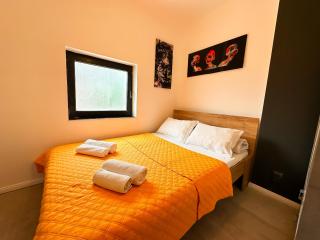 Courtyard Central Premium Apartment - 7
