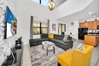 Last Minute Disney Getaway! Private Pool, Hot Tub & Games Room. Book Now! #49842 - Kissimmee - 0