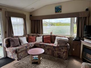 Family Caravan - Sleeps 8 - Pets Ok - Parking - 3