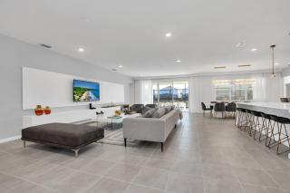 Last Minute Disney Getaway! Private Pool, Hot Tub & Games Room. Book Now! #55611 - Kissimmee - 2
