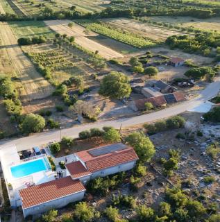 Villa Velim - Stunning view & Heated private pool - Stankovci - 3