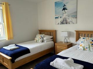 Sunrise Cottage with on-site swimming and sauna - Filey - 3