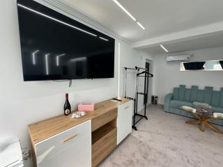 Elegant Escape Central Studio - Craiova - 3