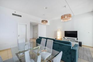 Seafront Newly Renovated 2BR in JBR - Dubai - 2