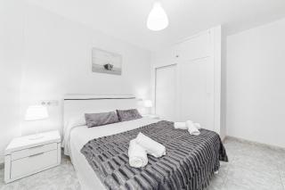 Luxury Primerísima Línea Playa Poniente Benidorm con 6,5 mts de Vistas Frontales al mar y Parking - Benidorm - 1