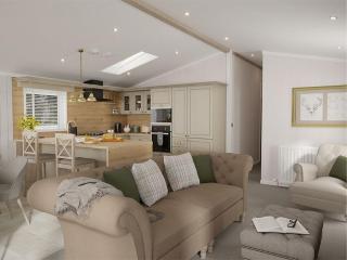 Pinewoods Saltmarsh Lodge no.2 sleeps 6 – no dogs - Wells next the Sea - 0