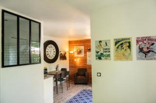 La Jolie Longère Fleurie Tiny house avec piscine et jardin - - 1