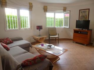 Chalet con jardín y piscina a 30m del mar - Oliva - 2