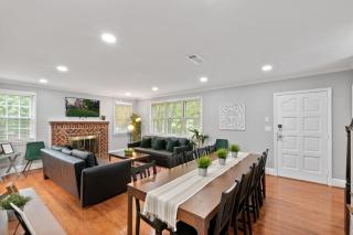 Stately 5BR Historic Retreat - CozySuites - Alexandria - 4
