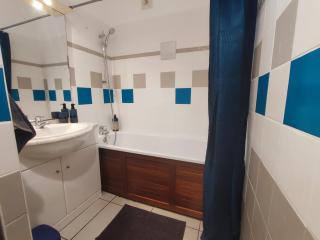 Le Nid Océanique ! Appart T2 avec Terrasse, Vue Mer et Parking Privé en Sous Sol, Proche du Centre Ville de Saint Gilles les Bains - Saint-Gilles-les-Bains - 7