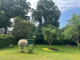 Einfamilienhaus mit Garten - 1