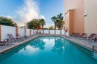 Comfort Suites Tampa Airport North - Tampa - 8