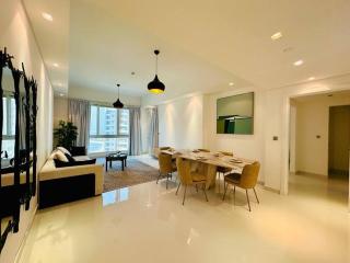Manzil - 2BR Home with Waterfront Views in Palm - Dubái - 3