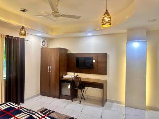 Taj Castle A Boutique Homestay - 1