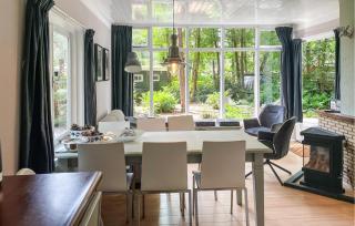 3 Bedroom Lovely Home In Holten - Holten - 1