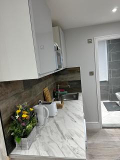 One bedroom in Camden - 2